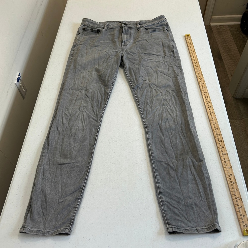 Express Mens Slim Fit Gray Wash Denim Jeans 33x32 5-Pocket Tapered Leg Pants